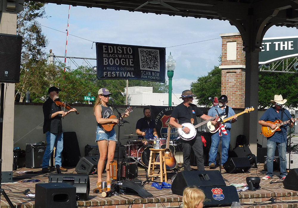A band performs on the Hutchinson Square stage